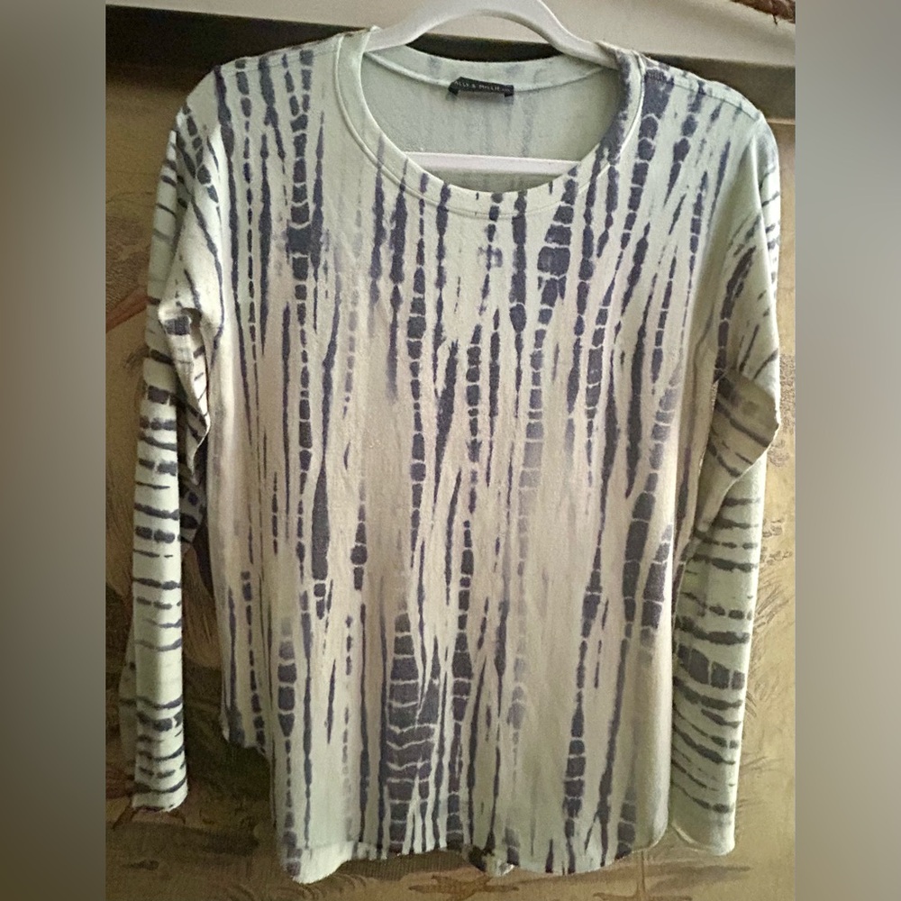 * Nally & Millie Tie Dye Pale Green Sweatshirt Sweater SZ Small *